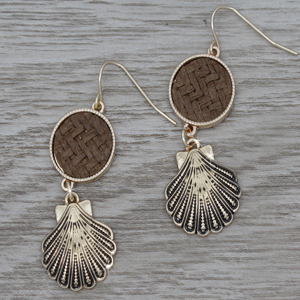 OE245-SEASHELL-BROWN-EARRINGS